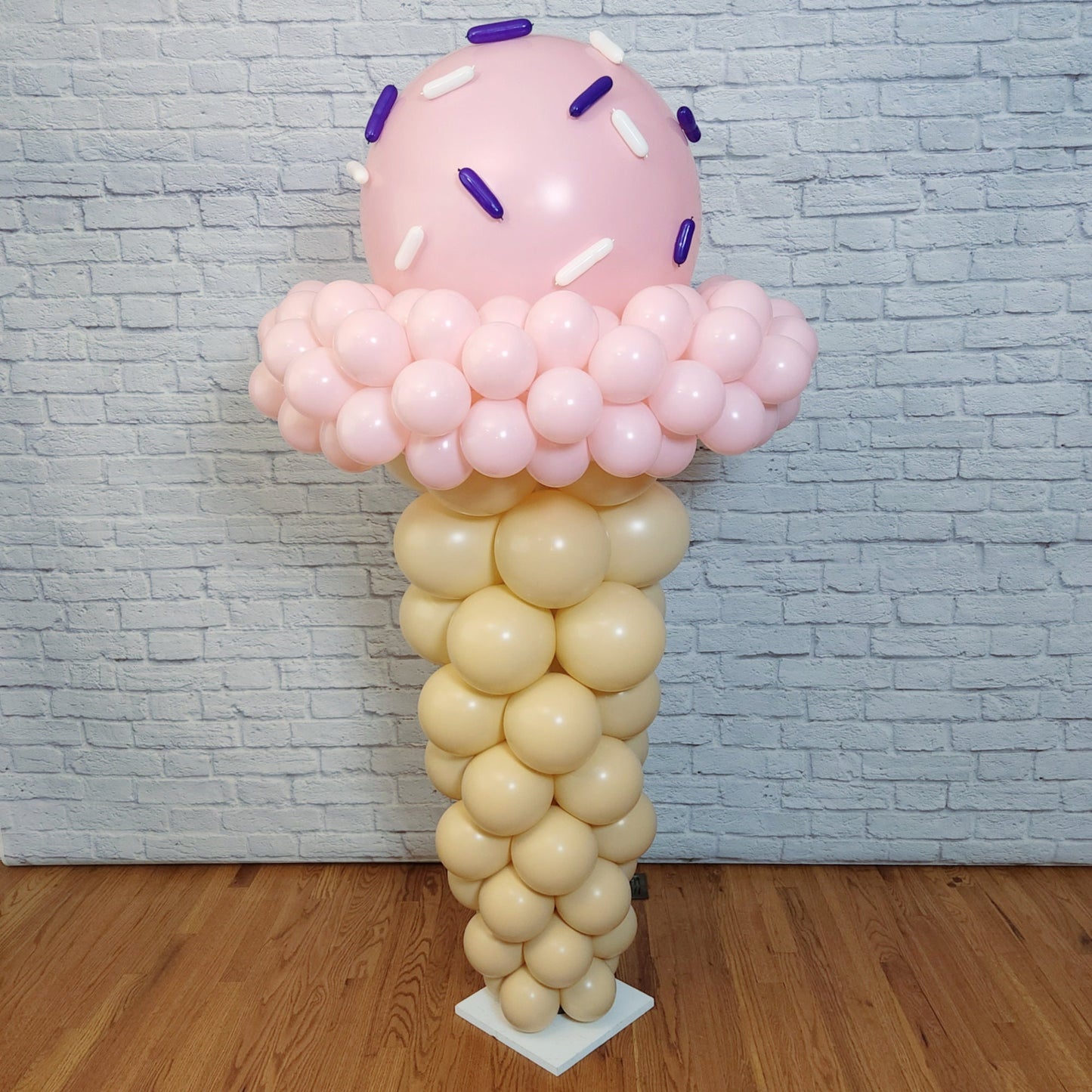 Balloon Ice Cream Cone Column Tutorial and Plans | Digital Balloon Recipe
